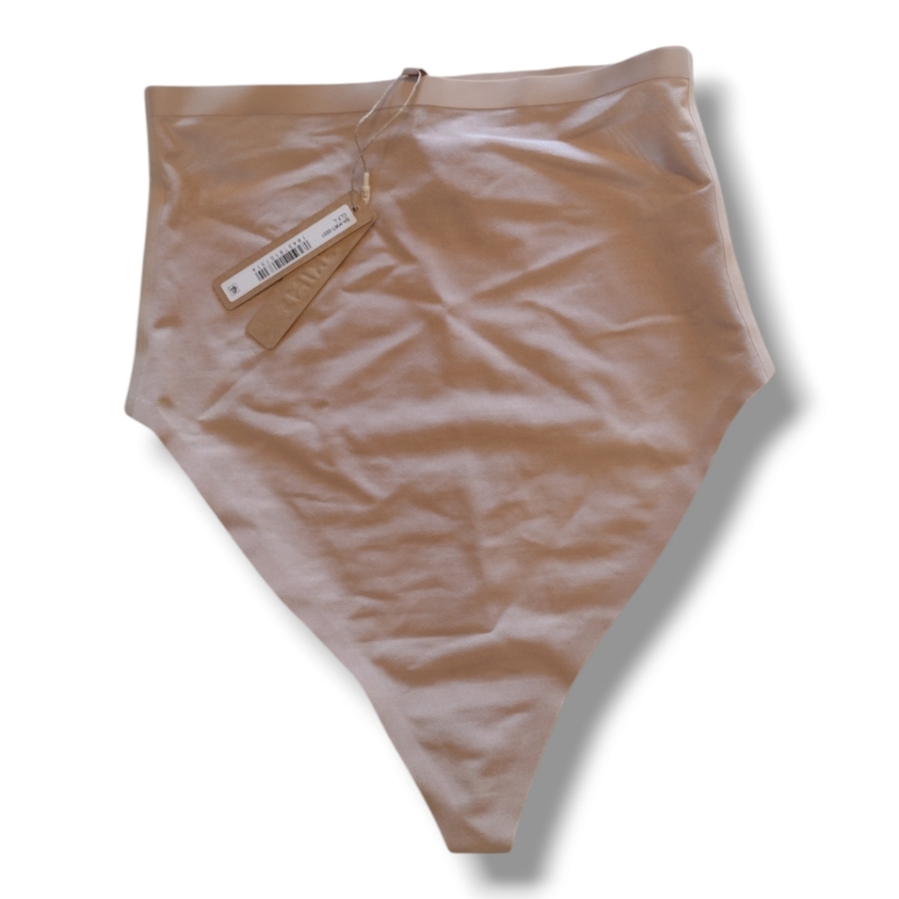 Skims Sheer Sculpt High Waisted Thong - Picture 4 of 5
